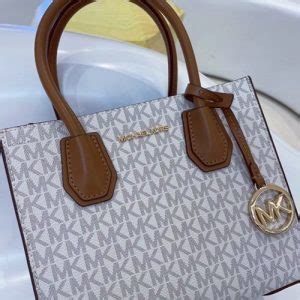 why is michael kors so popular|is Michael Kors worth buying.